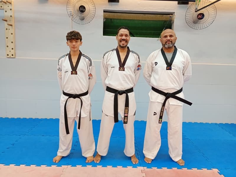 Do Extremo Sul para o Brasil: dois atletas de Teixeira levam o taekwondo baiano ao cenário nacional