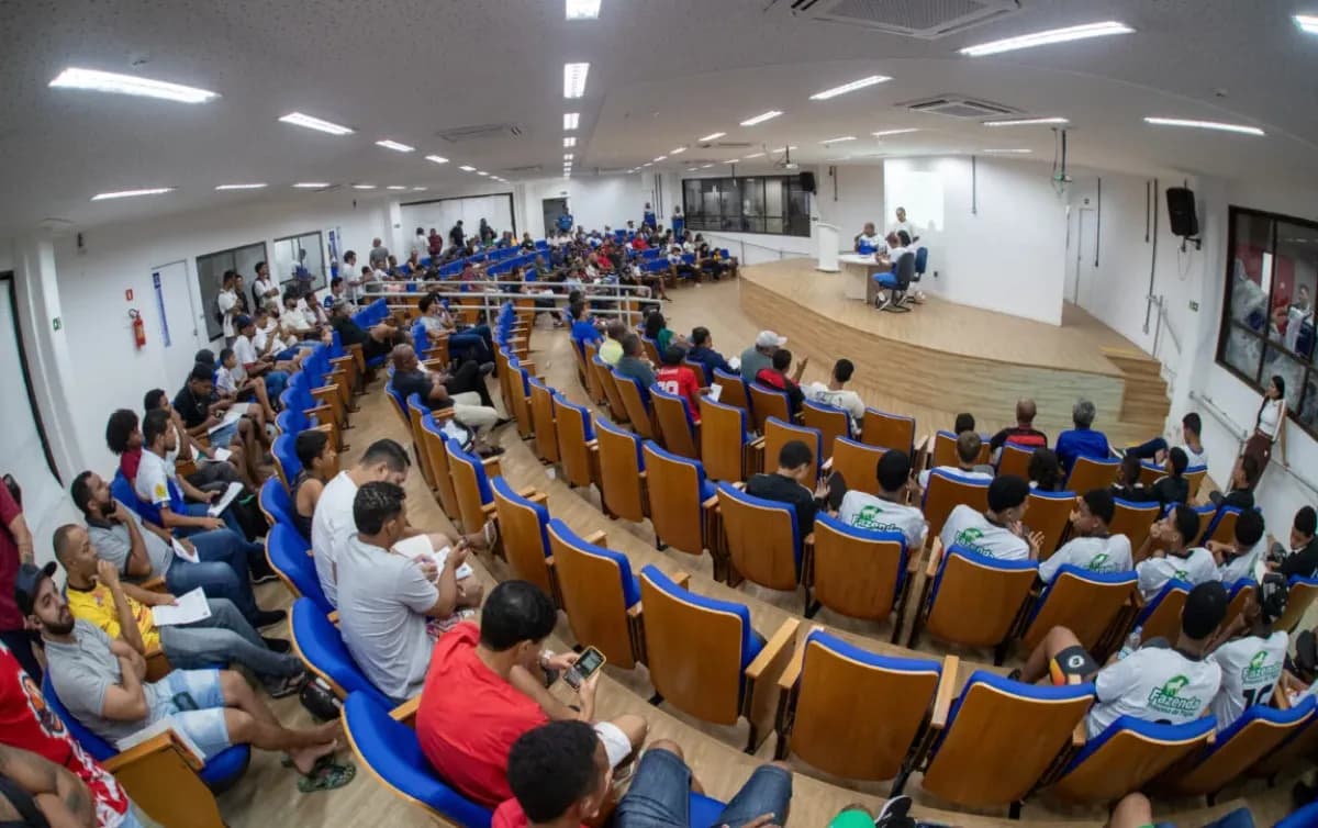 Com 140 equipes e 3.500 atletas, 45º Torneio do Trabalhador toma conta de Teixeira de Freitas